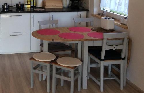 Lubkowo House | Holiday Home near Lake Żarnowieckie
