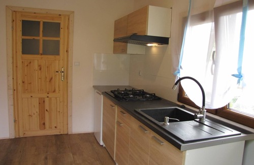 Ryn House | Holiday Home near Lake Olow with Canoes