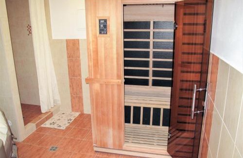 Nebahovy House | Holiday Home Nebahovy u Prachatic by Interhome
