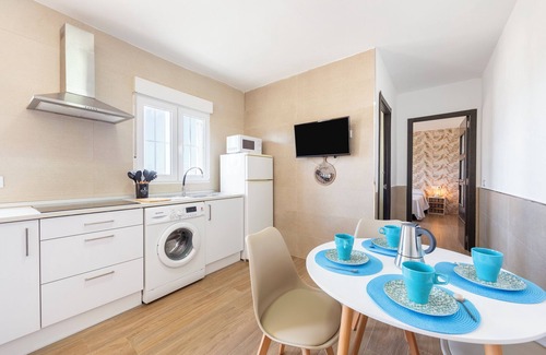 Pujaire House | Holiday Home 'Nido' with Private Terrace and Air Conditioning