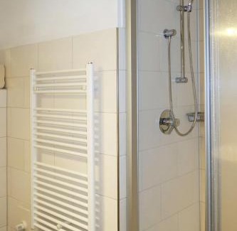 Hundsdorfl House | Holiday Home Nikola by Interhome
