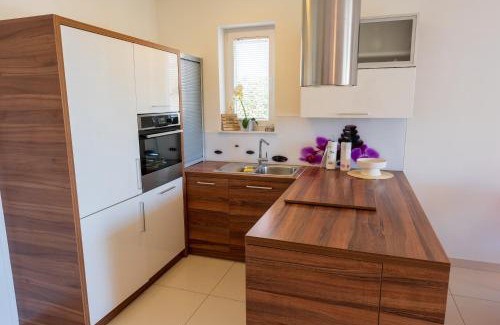 Turanj House | Holiday Home Nina