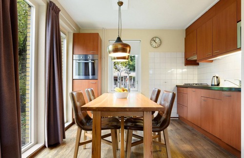 Diessen House | Holiday Home in Brabant with Hot Tub & Sauna