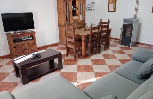 Santa Elena House | Holiday Home Nuevas Poblaciones with Mountain View, Pool & Wi-Fi