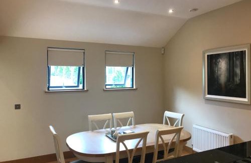 Cavan House | Holiday Home On Farnham Estate