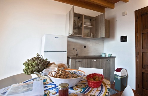 Motta d'Affermo Apartment | Holiday Home 'Paese Albergo - Arconides' with Sea View, Balcony and Wi-Fi