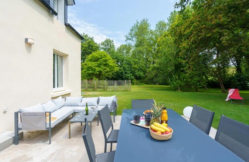 Plovan House | Holiday Home Penhors by Interhome