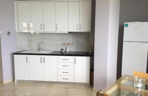 Qeparo Apartment | Holiday Home Qeparo