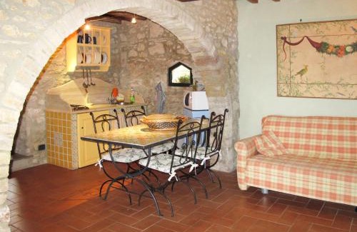 Pomarance House | Holiday Home Santa Enerichetta by Interhome