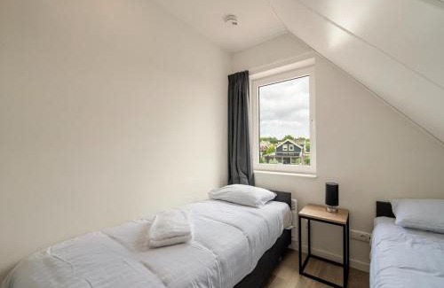 Municipality of Nissewaard House | Holiday Home Simonshaven near Lake Beach, cleaning included