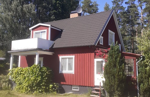 Fagelfors House | Holiday Home Småland Address: Movägen 9 Birds 57075