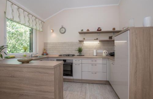 Kastel House | Holiday Home Suzana 1276