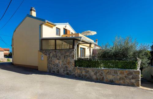 Risika House | Holiday Home Svjetlana