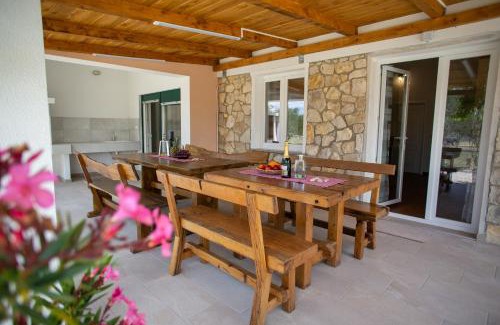 Potocnica House | Holiday home Tina with Private Pool