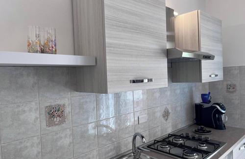 Isola Sacra House | Holiday Home 'Titina's House' with Balcony, Wi-Fi and Air Conditioning