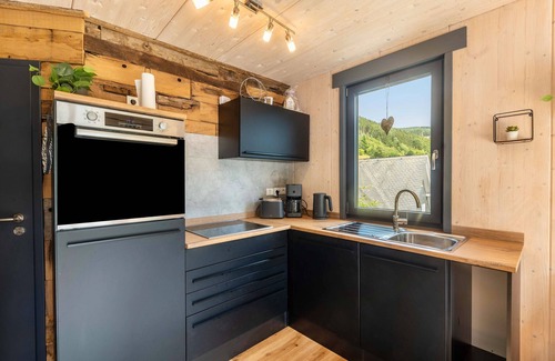 Kickenbach House | Holiday Home 'Traumblick' with Mountain View, Private Terrace and Wi-Fi