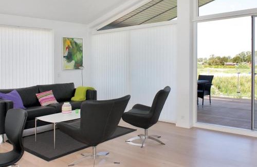 Nordstrand House | Holiday Home Ugot - 750m from the sea by Interhome