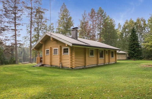 Heinavesi House | Holiday Home Uitonniemi- rummukkala by Interhome