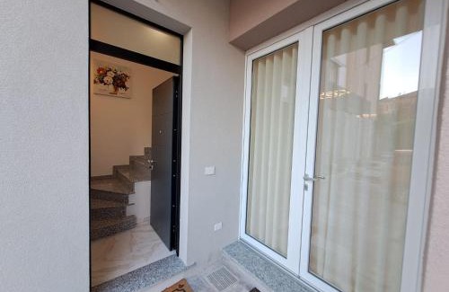 Varese House | Holiday home Varese