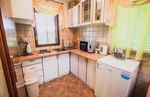 Brezice House | Holiday Home Vesna with Hot Tub & Sauna