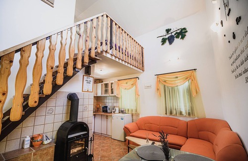 Brezice House | Holiday Home Vesna with Hot Tub & Sauna