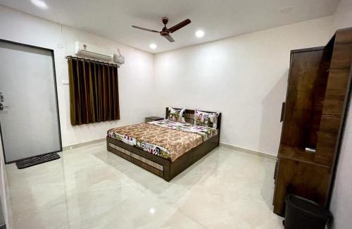 Adyar House | Holiday Home #Vibrant#Hear of the City #Family Only