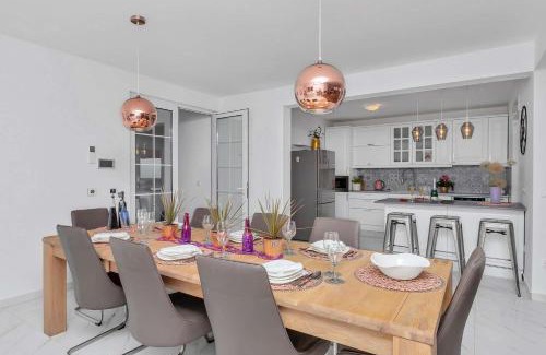 Zelenka Villa | Holiday home Villa Astra