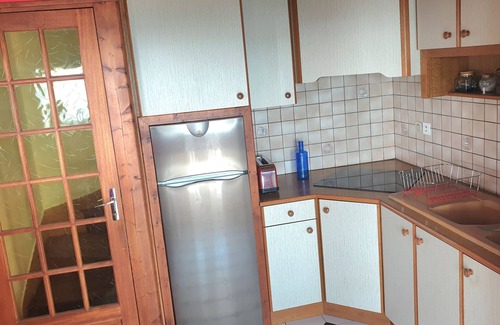 Batz-sur-Mer House | Holiday Home 'Villa Timao Plage' with Sea View, Private Terrace and Wi-Fi