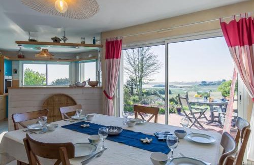Plouneour-Trez House | Holiday Home Villa Panorama Mer by Interhome