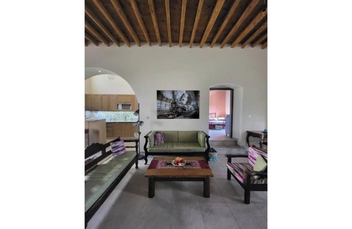 Alinda House | Holiday Home 'Villa Two Pine Trees' with Sea View, Private Terrace and Wi-Fi