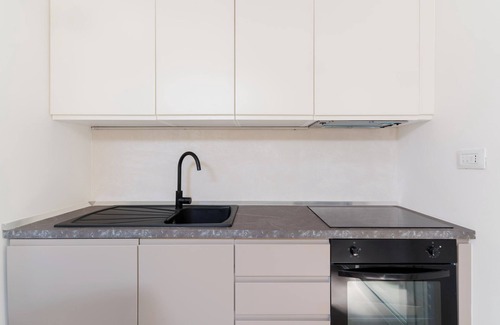 Fontanelle House | Holiday Home 'Villetta Bianca' with Private Terrace and Air Conditioning