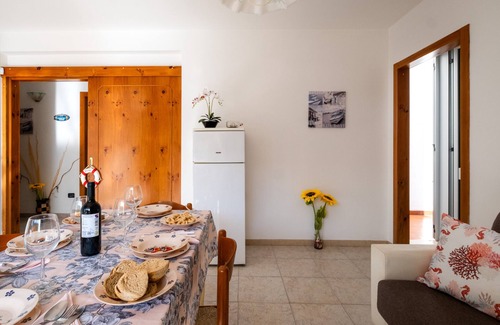 San Foca House | Holiday Home 'Villetta Blu Love San Foca' with Private Terrace, Wi-Fi and Air Conditioning