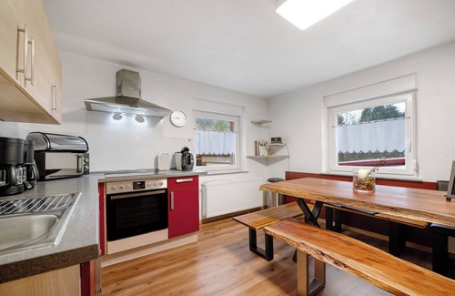 Schindhard House | Holiday Home 'Wasgauaktiv' with Private Terrace, Balcony and Wi-Fi