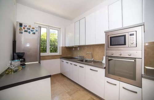 Podstrana Villa | Holiday Home White House
