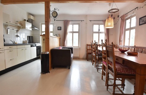 Zlata Olesnice Apartment | holiday home with garden in quiet mountain village