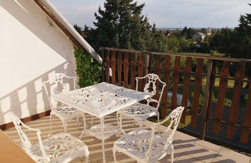 Gyenesdias House | Holiday home with a view of Lake Balaton