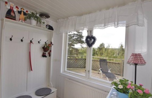 Katebol House | Holiday home with a panoramic view of Lake Sannesjön