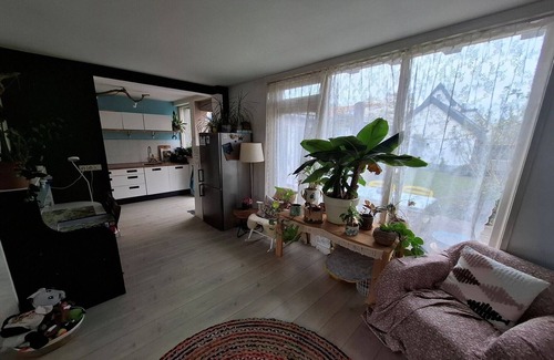 Municipality of Heiloo House | Holiday home with beautiful garden.