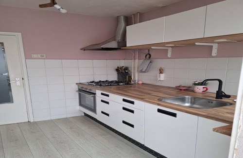 Municipality of Heiloo House | Holiday home with beautiful garden.