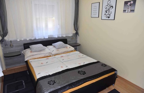 Gyenesdias House | Holiday home with pool, air conditioning and Internet