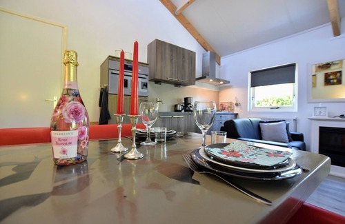 Eerbeek House | Holiday home with wifi