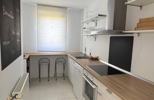 Albolote House | Holiday Home 'Your Private Paradise with Pool' with Mountain View, Wi-Fi and Air Conditioning