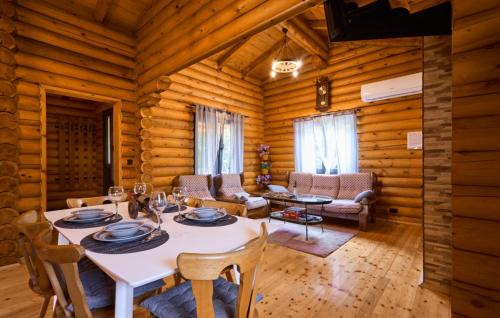 Petrinja Villa | Holiday Home Zeleni Brijeg by Villas Guide