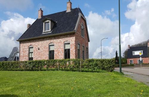 Zoutkamp House | Holiday Home Zoutkamp near Lauwersmeer, cleaning included