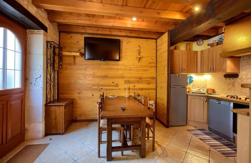 Pessac-sur-Dordogne House | Holiday house Pessac sur Dordogne for 1 - 5 persons with 3 bedrooms - Row house