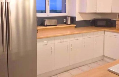 Plounevez-Lochrist House | Holiday house Plounévez Lochrist for 1 - 15 persons with 7 bedrooms - Holiday house