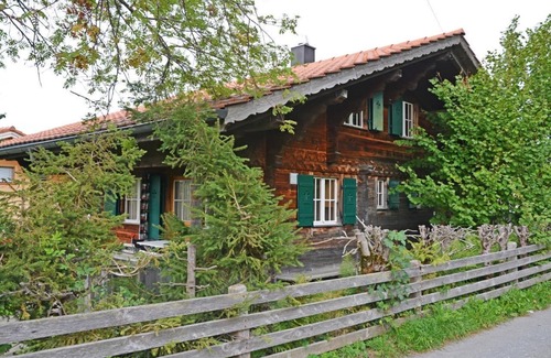 Aeschiried Ski Chalet | Holiday house Aeschi b. Spiez for 1 - 5 persons with 3 bedrooms - Detached holiday house