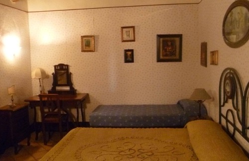 Alvignano House | Holiday house Alvignano for 1 - 10 persons with 5 bedrooms - Holiday house