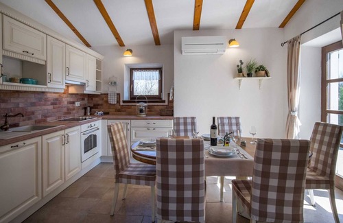 Sveti Ivan Dobrinjski House | Holiday house BLUE IVY with swimming pool