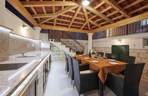 Marina House | Holiday house Cavela with private pool 3 km from the beach